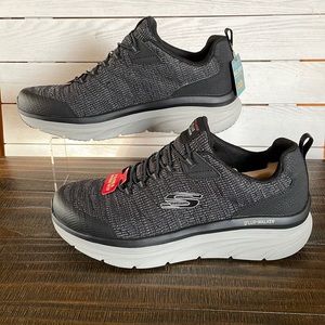 Skechers D”Lux Walker, size 13 extra wide fit, black